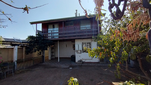 Confortable Casa Con Amplio Patio, 6d, 3b, 6e