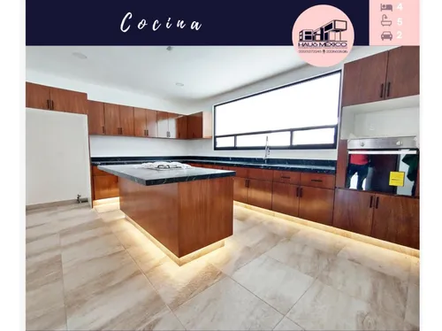 Casa En Venta En Lomas De Angelópolis