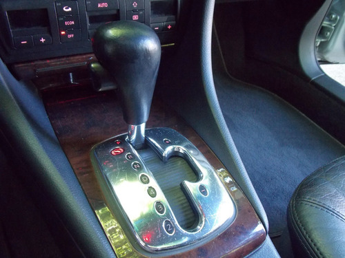 Imagen 16 de 25 de Audi A6 2.4 V6 Tiptronic 1999 Carbone