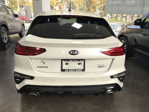 Imagen 9 de 15 de Kia Forte 2019 1.6 Gt Turbo 5p At