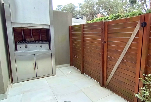 Bello Departamento En Pinamar Centro A La Venta