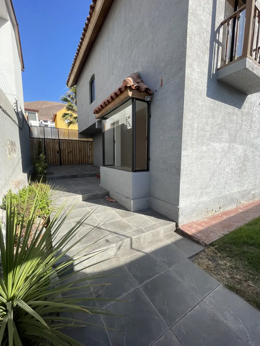 Imagen 2 de 28 de Casa En Venta En Jardines Del Sur Antofagasta