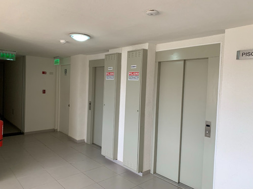 Casi Nuevo, Piscina, Cercano Autopista Troncal Sur