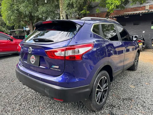Nissan Qashqai 2.0 Advance 2015
