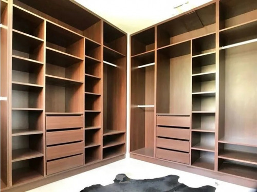 Casa En Las Condes / C El Cerro En Condominio Arrayan