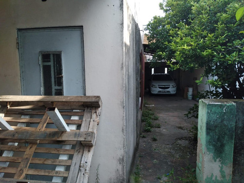 Imagen 7 de 8 de Casa Al Frente De 3 Ambientes En Venta Barrio Ludueña
