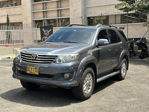 Toyota Fortuner 2.7l 4x2