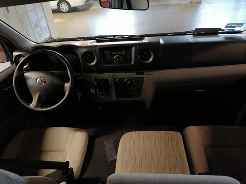 Imagen 13 de 15 de Nissan Urvan 2018 2.5 15 Pas Ampliapack Seg Die Mt