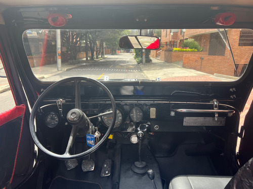 Jeep Willys Cherokee 1.6 Restaurado