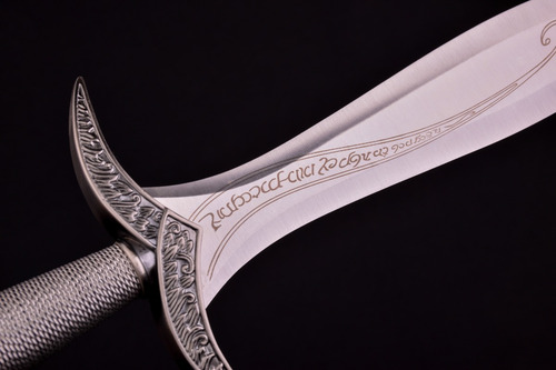 Imagen 7 de 8 de Espada Dardo Sting Frodo Señor De Los Anillos + Base