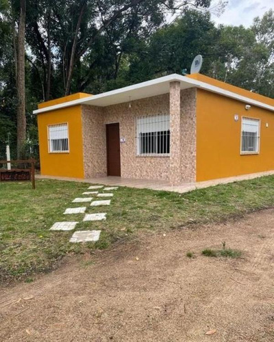 Se Vende Casa De Dos Dormitorios Con Gran Terreno En Guazuvirá