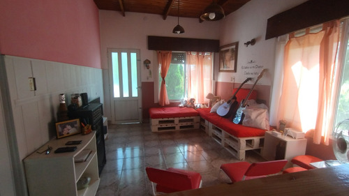 Casa Con Hermoso Parque Arbolado En Venta En Ferré, Provincia De Buenos Aires