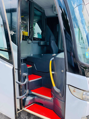Imagem 7 de 15 de G7 Motor Dianteiro 16/16 Volvo B270f Financiamos 100%