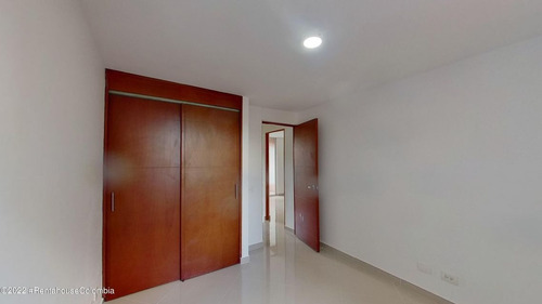 Imagen 11 de 16 de Vendo Apartamento En Laureles(medellin) C.m 23-1115