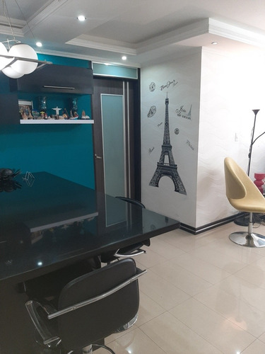 Imagen 2 de 11 de En Venta Moderno Apto En Res. 303 Altavista