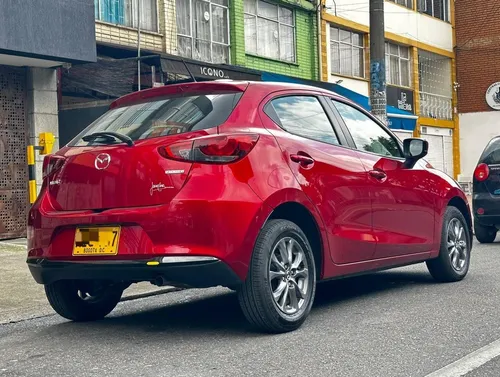 Mazda 2 1.5 Hatchback At Touring