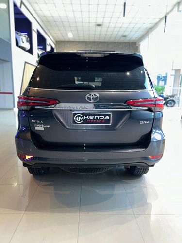 Toyota Hilux SW4 SW4 4X4 SRX 2.8 TDI 6 AT 7A HAR