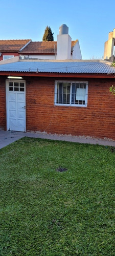 Imagen 4 de 14 de Duplex En Venta En Barrio Democracia Ciudad Evita
