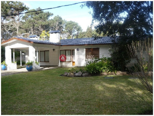 Casa En Venta Y Alquiler, San Rafael, Punta Del Este, 3 Dormitorios.- Ref: 6365