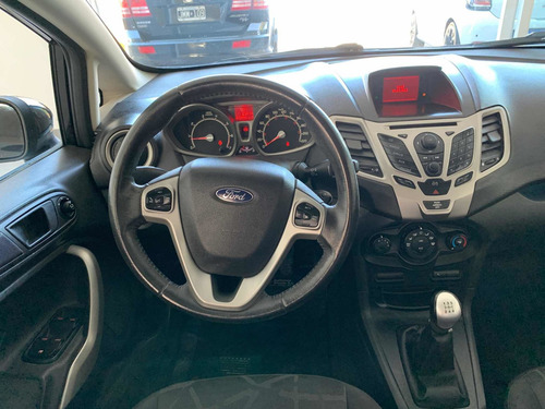 Ford Fiesta Kinetic Design 1.6 Titanium 120cv 2013