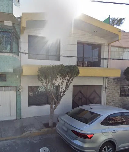 Excelente Oportunidad Para Adquirir Un Patrimonio En Teniente Roberto Gomez Moreno #317