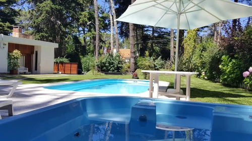 Alquiler Temporada Alta 2023/24 Casa De 5 Dormitorios Y Piscina Climatizada En La Brava!!