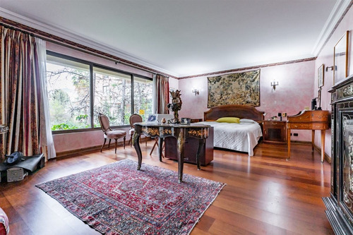 Depto En Venta De 3 Dorm + 2 Serv. Las Condes