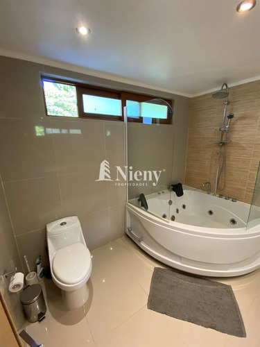 Casa Rentando 10% Anual. 6 Dorm, Vista Al Mar . Reñaca