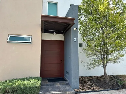 Se Vende Casa En Hacienda Real Tejeda, Gran Ubicación, Estancia Amplias