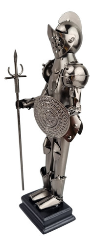 Escultura Cavaleiro Medieval Com Escudo E Lança Em Metal