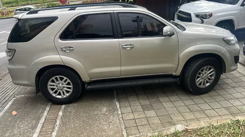 Toyota Fortuner 2.7l 4x2