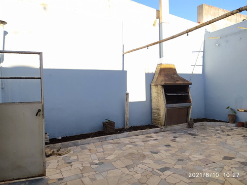 Imagen 11 de 13 de Venta De Excelente Casa 3 Ambientes Con Patio Y Parrilla