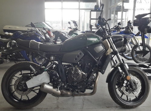 Imagen 2 de 5 de Yamaha Xsr 700 Verde ¡en Stock! Conces. Oficial Año 2017