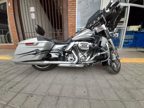 Poderosa Hd Cvo 1900 Cc Muchos Accesorios Extra