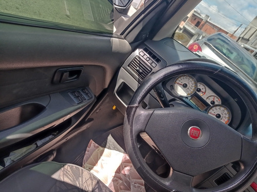 Imagem 8 de 9 de Fiat Palio Winkend Looker Adventure
