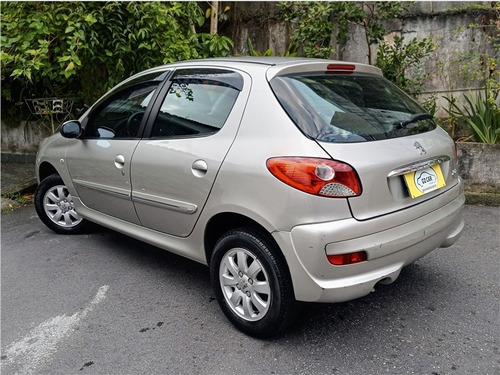 Imagem 3 de 13 de Peugeot 207 1.4 Xr Sport 8v Flex 4p Manual