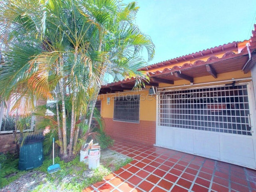 Casa En Venta El Orticeño Palo Negro 24-14003 Dc