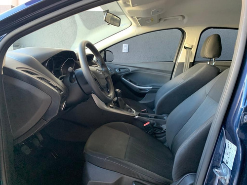 Imagen 8 de 17 de Ford Focus 4p 1.63 L Mt S 2015