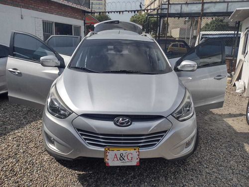 Hyundai Tucson Ix35 Gl 4x2 Mt Mod 2015