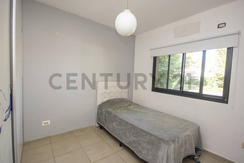 Casa En Venta 5 Ambientes Barrio El Recodo, Pilar - Escobar .
