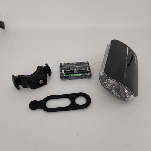 Imagen 3 de 3 de Luz O Faro Led De Alta Potencia Bicicleta- Infini Airy