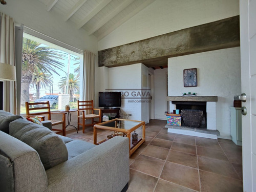 Imagen 6 de 29 de Hermosa Casa A La Venta En Punta Fría, Muy Próxima Al Mar Y Playa De San Francisco