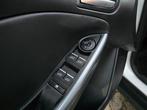 Ford Focus 2.0 TITANIUM 16V FLEX 4P POWERSHIFT