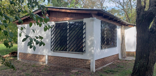 Casa En Venta - 3 Dormitorios 1 Baño - Cochera - 7.186mts2 - Moreno