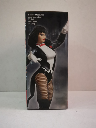 Dc Direct Estatua Online Dc Universe Zatanna (Usado)