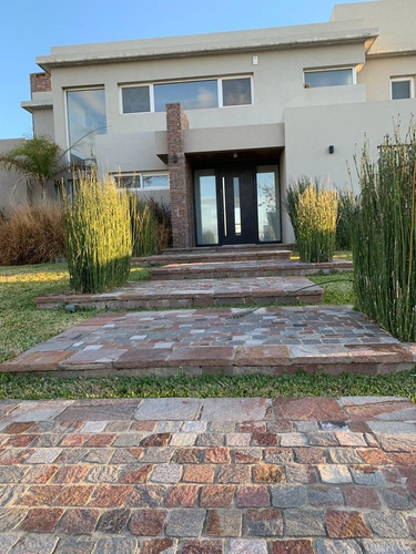 Imagen 3 de 19 de Casa Chalet En Venta Ubicado En El Cantón, Escobar, G.b.a. Zona Norte