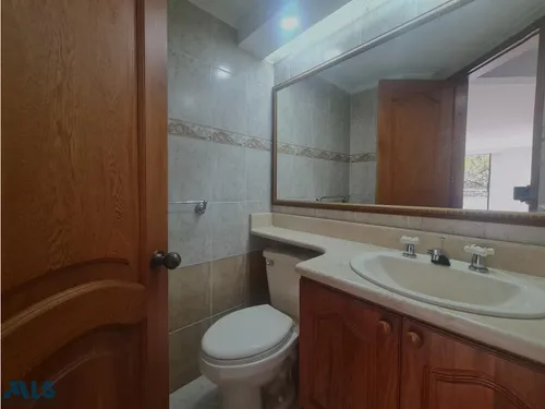 Espacioso Apartamento En Laureles(mls#255855)