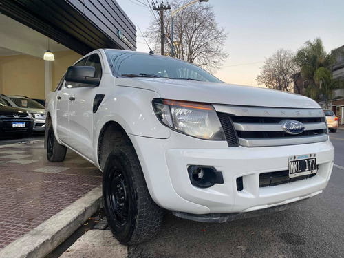 Imagen 3 de 12 de Ford Ranger Doble Cabina Xl 2.5 Nafta C/gnc Año 2013