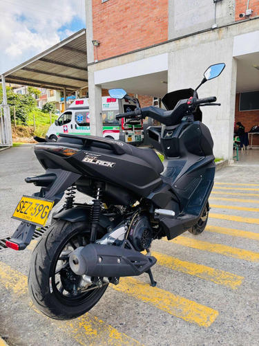 Victory New Black