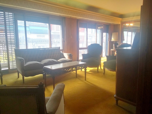 Imagen 2 de 30 de Departamento De 6 Ambientes Con Espacio Guardacoche Y Baulera En Venta En Caballito